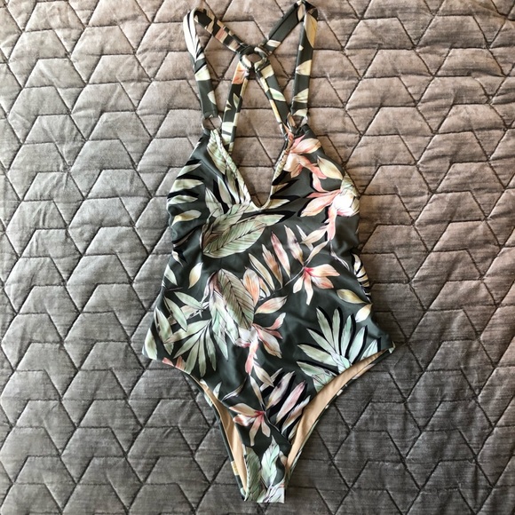 Mink Pink Tropical One Piece - Picture 3 of 4